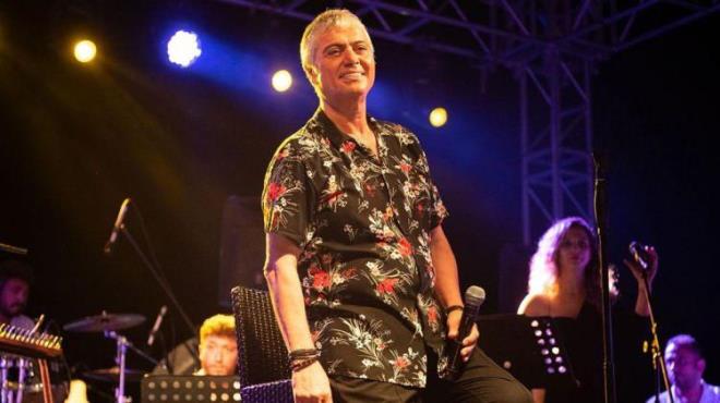 Hafta sonunu Kbrs'ta sahne alarak geiren Arabesk Fantazi mziinin sevilen ismi Cengiz Kurtolu,  'Her sahneye kmda bende ayr bir heyecan var. Heyecan bittii gn meslek biter' dedi.