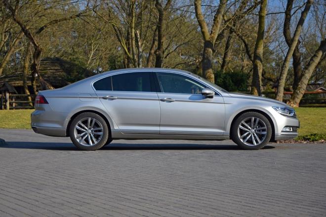 PASSAT YERN KORUDU    kinci el online binek ara pazarnda Temmuz'da toplam 82 bin 820 sat gerekleti. VW Passat, 4 bin 71 adetle Temmuz aynda da en ok satlan model oldu.