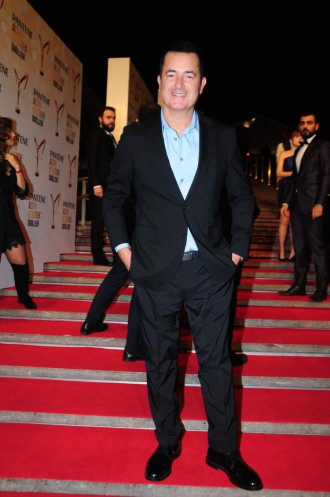 stanbul Tp Fakltesi'nden mezun olan mer Cenker Ilcal'nn sosyal medya hesab bulunmuyor.