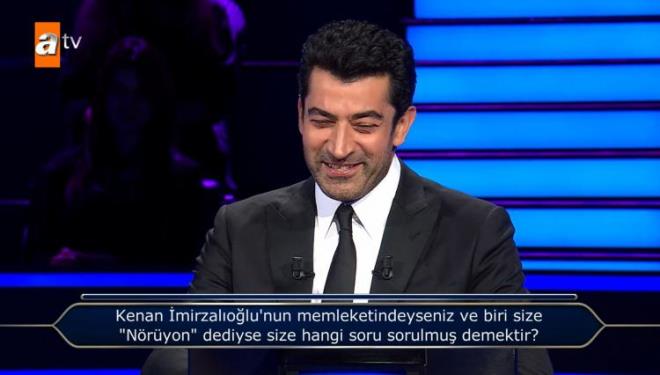 "Kenan mirzalolu'nun memleketindeyseniz ve biri size "Nryon" dediyse size hangi soru sorulmu demektir?" sorusunu okumaya balayan Kenan mirzalolu kahkahalara bouldu.