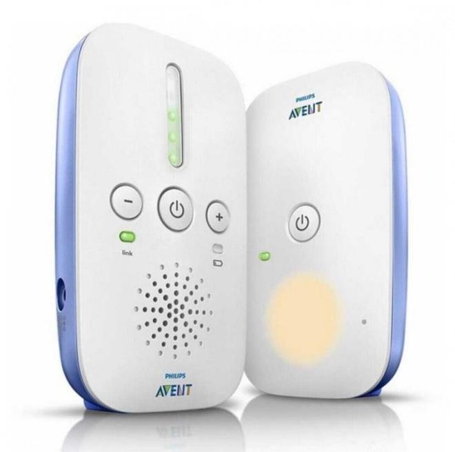 3. Philips Avent Scd501/00 Dect Bebek Telsizi   <br>  Bu bebek telsizinin en byk zellii bebee zg en kk sesleri bile alglama zelliine sahip olamsyla gerekleiyor. Cihaz, veri ifreleme ve zel balant zellikleri ile %100 gizlilik sunuyor. 300 metrelik bir menzile sahip, yani bebeiniz uyurken btn ilerinizi halledebilir hatta balkon keyfi bile yapabilirsiniz. Hafif bir lo a shaip olan cihaz, gece lambas zelliini de ierisinde barndryor.