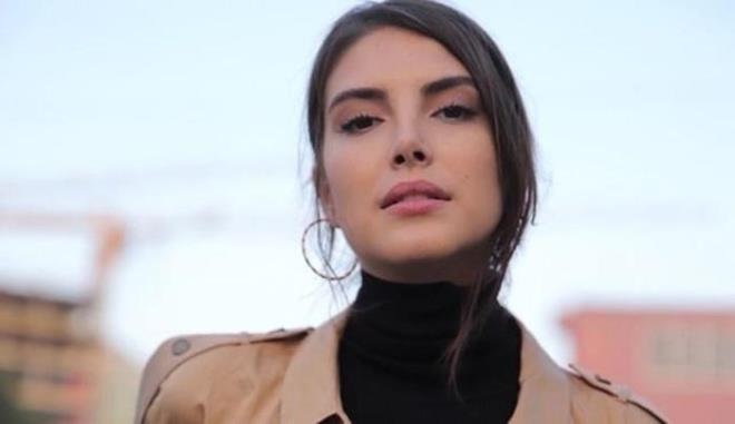 alar Erturul'un ayrld dizinin kadrosuna ise bu sene tam iki oyuncu yerleti. nc sezonuna girecek olan projede barol kadrosundan nc sezonda yer alacak isim Deniz Baysal Yurtu olacak.    Bu sezonda kadroya dahil olan isimler ise Yunus Emre Yldrmer, Levent Can, Yunus Narin ve Seren Deniz Yaln oldular.