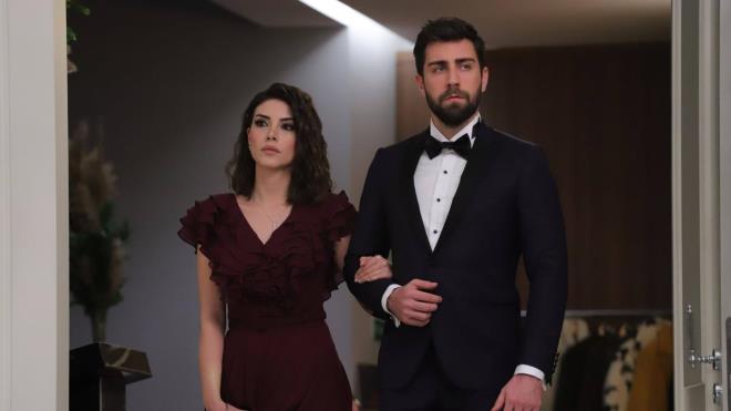 TRT1'in yeni sezonu heyecanla beklenen dizilerinden Tekilat ile ilgili nemli deiiklikler yaand. Kadrosunda yenilie giden Tekilat'n seti de, stanbul'a tand. Yeni sezon ekimleri ise Tokat'ta balad.