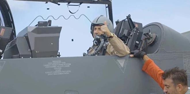 Bayraktar'n paylam ksa srede binlerce beeni, paylam ve yorum ald.