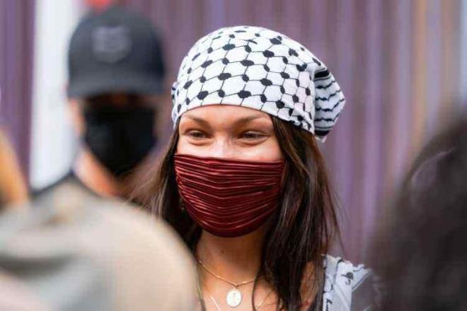 Getiimiz gnlerde Filistin asll Mslman bir babann kz olan nl ABD?li model Bella Hadid, Filistin?i destekledii iin pek ok markann kendisiyle almadn ve arkadalarnn kendisiyle grmeyi braktn paylat.