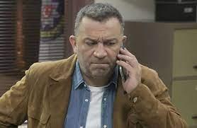 "Hoa kal Mesut!" diyen evket oruh, "16 sezon 632 blm boyunca ARKA SOKAKLAR'da kotum, katm, kovaladm. Mesut'la son dakikaya kadar ter dktm. Bugn yolun sonundaym" szleriyle Anka Sokaklar'dan ayrldn resmin duyurmu oldu.