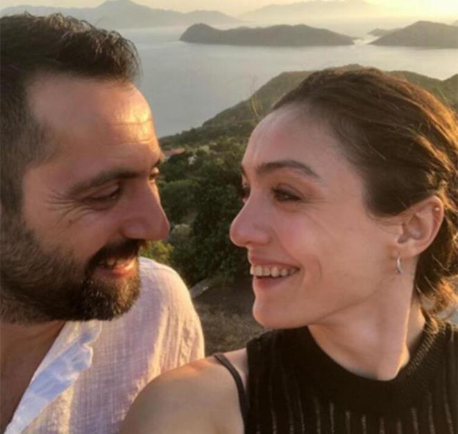 "Grhan'la karlkl konuarak ve arkada kalarak ayrldk. Fakat bunu dnda ortaya atlan irkin iddialarn hi gereklik pay yok. Yapmayn byle eyler... Zor bir dnem yeterince. Ne Grhan ne de ben birbirimizi aldatmadk. Kimseyle yasak ak yaamadk. Sadece bitti! Rica ediyorum."