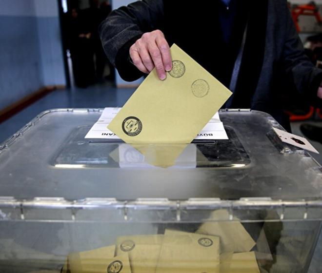 Areda Survey'in 23-27 Austos 2022'de 26 ilde toplam 2000 kiiyle yapt ankette "Bu Pazar bir genel seim olsa hangi partiye oy verirsiniz" sorusu soruldu.