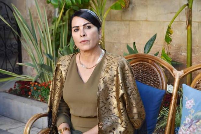 Dezenfekte olmak iin eline ve yzne srd kolonya Kse'yi lmn eiine kadar getirdi