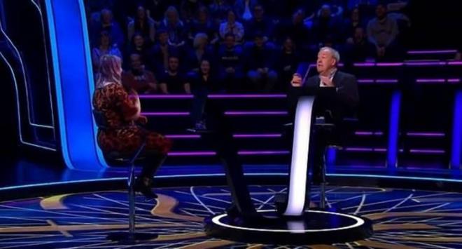 Jeremy Clarkson'n sunuculuunu stlendii yarmann getiimiz hafta yaynlanan blmnde ilgin anlar yaand. Maria King adl bir yarmacnn nl sunucuyla arasnda geen diyalog izleyenleri aknla uratt.