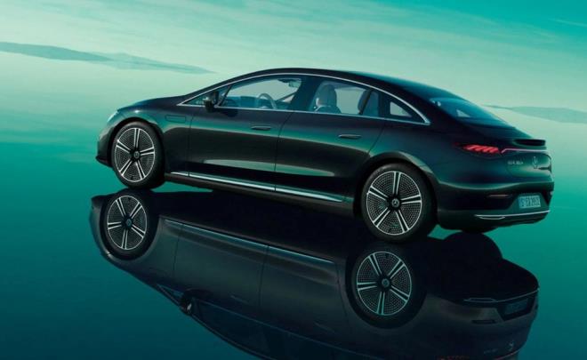 MERCEDES-BENZ    Mercedes-Benz EQE 300 AMG - 2.721.500 TL    Mercedes-Benz EQE 350+ AMG - 2.831.500 TL