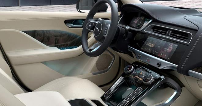 Jaguar -Pace HSE - 400bg - 2.773.799 TL