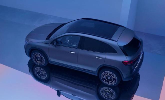 MERCEDES-BENZ    Mercedes-Benz EQA 350 4MATIC - 1.841.500 TL