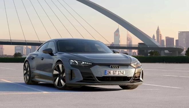 Audi e-Tron GT quattro - 3.862.361 TL