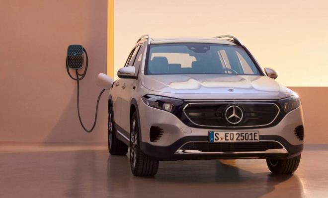 MERCEDES-BENZ    Mercedes-Benz EQB 350 4MATIC - 1.875.000 TL