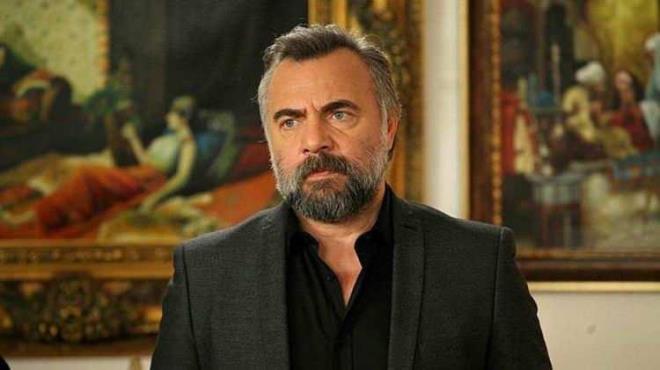 Dizinin hem yapmcln hem de baroln stlenen Oktay Kaynarca ise baarl performansyla herkesten tam not ald.