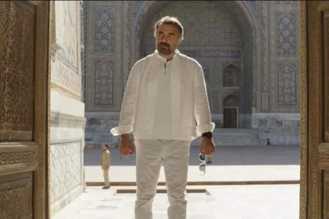 Dizinin hem yapmcln hem de baroln stlenen Oktay Kaynarca ise baarl performansyla herkesten tam not ald.