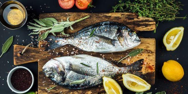 Ayn zamanda dzenli balk tketimi, lmcl kalp hastalklarna yakalanma riskini %36 orannda azaltt belirtiliyor. Haftada en az 2 porsiyon  (1 porsiyon: 100 gr) yal (Omega-3 ya asitlerinden zengin ierie sahip olduu iin) balk yenmesi neriliyor.