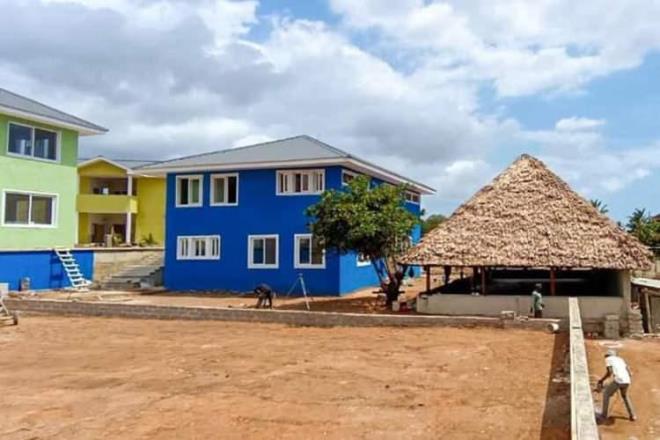 Hayata geirmeye alt Hz Hatice projesinin inaatn yaptklarn belirten nl isim bu projeyle birlikte "Umut Yuvas ?Hz.Hatice Klliye? mizin inaat Afrika Tanzanya?da balad diyerek szlerine devam etti.