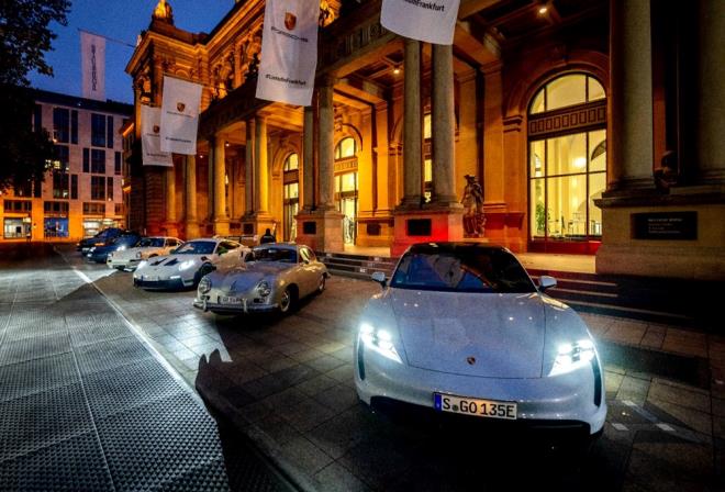 Alman otomobil reticisi Porsche, Avrupa?nn en deerli otomobil reticisi oldu.