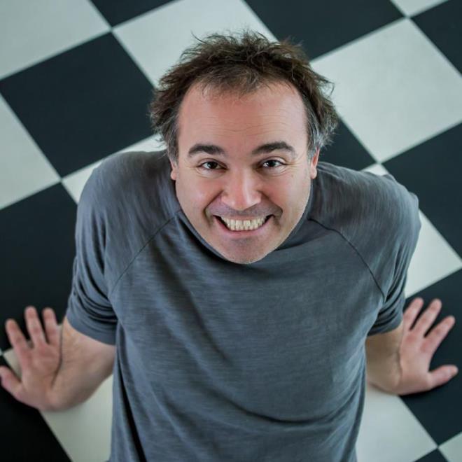 Devamnda ise Gnaydn "Tavrlar vs. hepsi birlikte olutu. Psikolojiyle alakal bir konu. Burhan Altntop'un hala paylalyor olmas ok houma gidiyor. Birok mesaj ve e-mail alyorum. Psikolojisine ok iyi geldiini, onunla uyuyup uyandn syleyenler var.