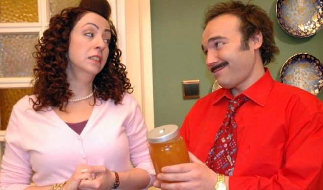 Gnaydn "Tabi ki karakter Glse'nindi ve onun yazd bir karakterdi. Ama komedi performanslarnda senarist ile oyuncunun beraber almas ok nemli... Glse bu konuda ok ak da birisi, ben de yleyim ve birbirimizi ok destekledik. Birebir metni oynadm." ifadelerini kulland.