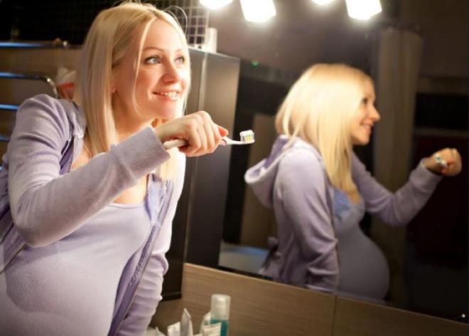 Aratrma sorumlusu Notarstefano, bu almada spesifik mikroplastik risk faktrleri edilmemi olduunu ifade ederek yine de "Hamile kadnlara plastik ambalajl yiyecek ve ieceklerden, mikroplastik ieren kozmetik ve di macunlarndan ve sentetik kumalardan yaplm giysilerden kanmaya daha fazla zen gstermelerini tavsiye ediyoruz." aklamasnda bulundu.