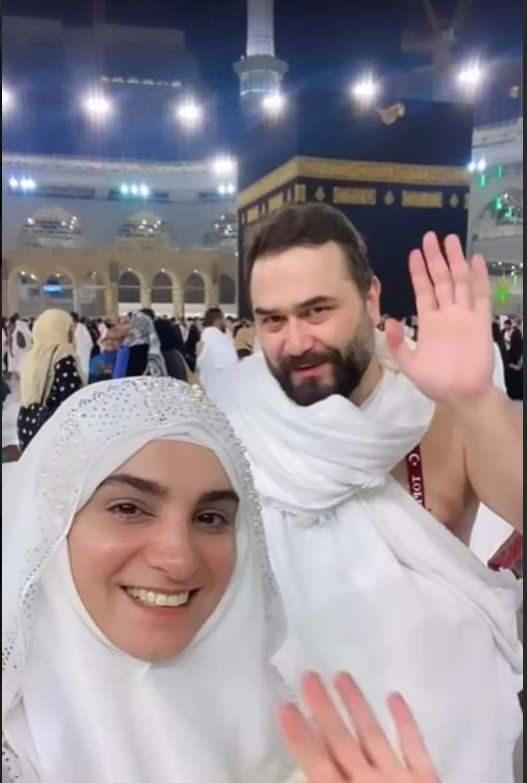 Sk sk sosyal medya hesabndan ailesiyle paylamlarda bulunan Mekselina slam, Gkhan nar'n programna kabul edilmek iin katldn syleyerek szlerine balad.