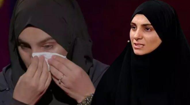 Popstar yarmasnda seslendirdii paralarla hafzalarda yer edinen zlem Osma, yarmadan ayrldktan sonra maneviyata ynelerek kendisine bambaka bir hayat izdi. Tesettre giren ve adn  Mekselina slam olarak deitiren nl isim, Psikolog Gkhan nar'n  Katarsis X-TRA programna katlarak yaad dnm anlatt. "Kendimi slam'da buldum" diyen slam'n szleri izleyenlere duygu dolu anlar yaatt.