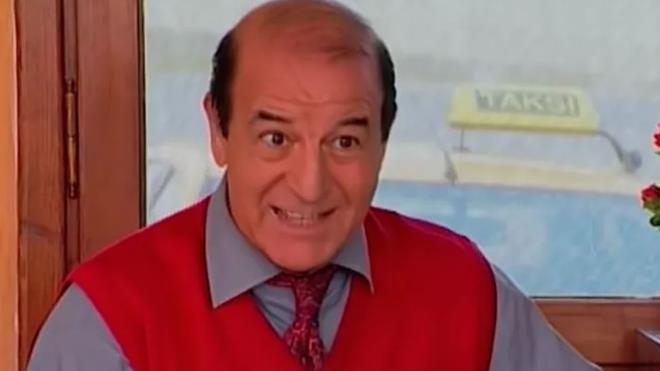 Doktorlar, Arka Sokaklar, Cennet Mahallesi, Kurtlar Vadisi ve iek Taksi dizilerinde rol alan tiyatro, sinema ve dizi oyuncusu Demiray Erl vefat etti.