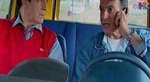 Demiray Erl kimdir?<br>  zmir'de 18 Mays 1938'de dnyaya gelen Demiray Erl, sanat yaamna ehir Tiyatrolar'nda balad ve uzun sre bu kurumda eitli oyunlarda rol ald.  <br>  Dans konusunda yetenekli olan Erl, tiyatro dnda sinema ve dizi filmlerde de oynad ve ayn zamanda seslendirme yapt.