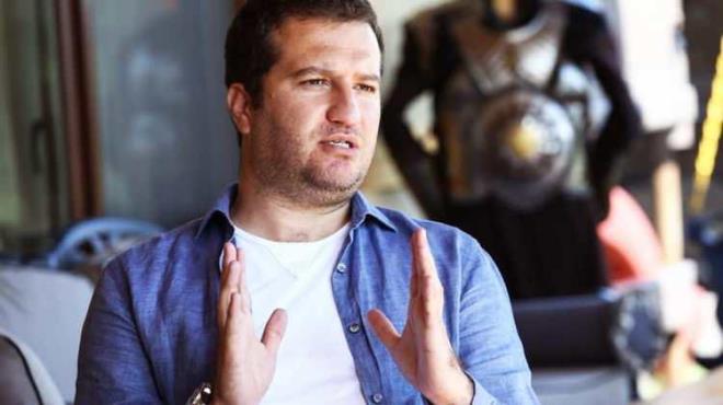 Mehmet Bozda'a kendilerine bylesine baarl bir dizi izlettikleri iin teekkr eden hayranlarn mutluluu gzlerine yansd.