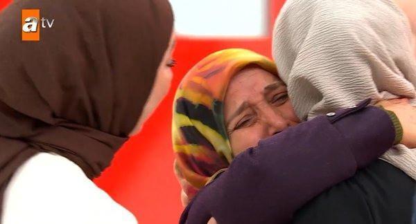 Kzna smsk sarlarak alayan Perize Hanm'n o anlar milyonlar da alatt.