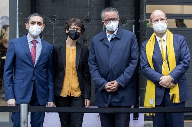 Treci, BioNTech'in pandemi srasnda mRNA alarn daha hzl retmeyi rendiini ve insanlarn baklk sistemlerinin mRNA'ya nasl tepki verdiini daha iyi anladn syledi. Covid-19  asnn geliimi ve hzl sunumunun,  ila dzenleyicilerinin alar nasl onaylayacaklar konusunda almalarna da yardmc olduunu vurgulayan Treci, ?Bu kesinlikle kanser amzn geliimini ve onayn da hzlandracak? dedi.