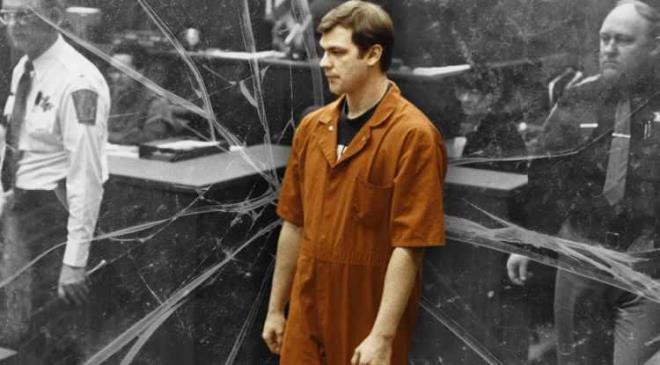 10 yl boyunca 17 erkei ldrme, paralama ve yamyamlk suuyla Amerika'da nam salan seri katil Jeffrey Dahmer'in hayat Netflix tarafndan dizi haline getirildi. ocuklarn psikolojisini ve kurbanlarn ailelerini etkileyen dizi tm dnyada byk tepki topluyor. Babasnn ldrlme eklini diziden renen Errol Lindsey'in kz Tatiana Banks "Bunu hak etmiyorum" diyerek ate pskrd.