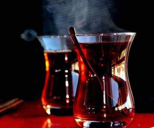 Uzmanlar gereinden fazla ay tketmenin u salk sorunlarna sebep olacan vurguluyor;  <br>  Mide bulants  <br>  Sinir bozukluu  <br>  Kanszlk  <br>  Demir eksiklii    El titremesi ve kalpte arpnt