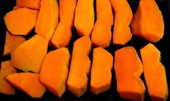 FAYDALARI SAYMAKLA BTMYOR!    erisinde vcudun ihtiyac olan birok besini bulundurmasnn yan sra lif ve potasyum asndan zengin bu besin baz hormonlarn dengelemesinde yardmc olumaktadr.