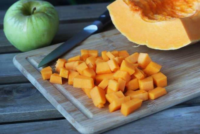 KURU CLD YENLYOR!    Her derde deva olan balkaba, souk k gnlerinde kuruyan cilde de fayda salyor. Cildin lt ve nemlilik orann geri kazandran balkaba, ierisinde bulundurduu antioksidan mineralleri ve A vitamini sayesinde cildin soua kar dayanklln artrr.