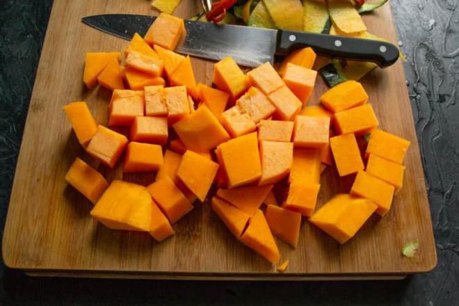 BALKABAININ FAYDALARI NELER?    Bebekler iin mama olma zellii tamaktan tutun keskin gz salna kadar vcuda birok faydas bulunmaktadr. A, B, E vitaminleri, inko, fosfor, demir, sodyum asndan zengin balkaba mikroplara kar kalkan grevi grmekte.