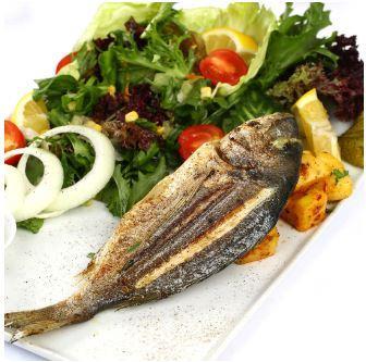 LFER    Karadeniz sularnda beslenen balklar bu aylarda Marmara Denizi'ne doru yzerler. Bu yzden lezzetli olan lfer ise bu ayn yldz!