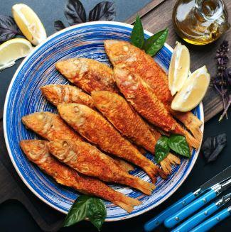 Kasm aynda sofralarmza vitamin ve lezzet asndan grsel leni sunacak derya kuzular u ekilde: Uskumru, lfer, hamsi, barbun, istavrit ve inekop ska tercih edilenler arasnda yerini alrken mercan ve levrekte tketilmesi nerilenler listesinde bulunuyor.