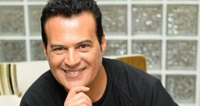 Hakan Peker?in, 2014?te yeni kard ?Mtemadiyen?in,arksnn baz radyo kanallarnda yaynlanmamas nedeniyle Rekabet Kuruluna yapt ikayette dava sreci sonuland.