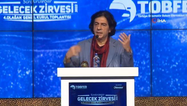 "ARA KULLANMAKTAN TEKRAR ZEVK ALACAIM"  stanbul trafiinde ara kullanmaktan usandn ve bu yzden ara kullanmay braktn syleyen Baylgen, Togg?un o dev ekranna Otovnn kurarsam ite o gn ara kullanmaktan tekrar zevk alacam? dedi.