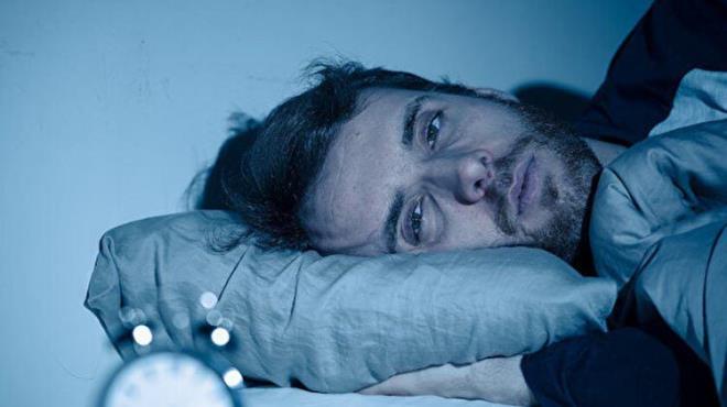 Yeteri kadar uyumanza ramen hep yorgun mu hissediyorsunuz? Gnlk yaanan olaylar, insann yorgun olduunun farkna varmadan bitkin bir duruma getirebilir. Salkl bir yaam iin ihtiya duyulan uyku sresini uyuyor ancak hala yorgun hissediyorsanz bunun arkasnda baka nedenlerin bulunaca uzmanlar tarafndan akland.