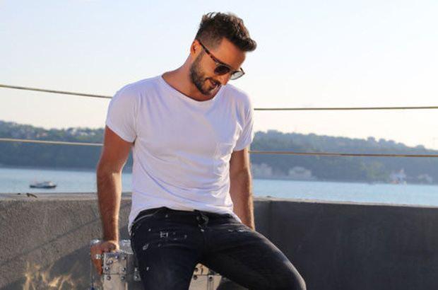 ''Skunet ve huzur iinde hayatm ekillendiriyorum, sessizliim kimseyi endielendirmesin" demiti.