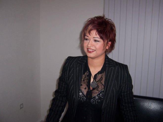 �imdilerde 48 ya��nda olan Bendeniz'in takip�ileri �nl� �ark�c�y� g�r�nce "Y�llar onu te�et ge�mi�" demeden edemiyor.