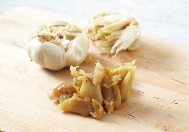 6-7 saat: Hastalklara kar adeta koruyucu kalkan gibi olan sarmsak kan dolam dzenliyor. Ayn zamanda bakterilerle savap sizi koruyor.