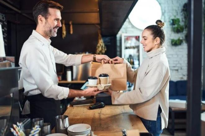 Ayn zamanda Hindistan Teknoloji Enstits, tarafndan yrtlen karton bardaklarn zararlar ise duyanlar oke etti.