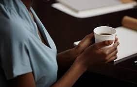 &#8203;KRONK YORGUNLUA NEDEN OLUYOR!    Prof. Dr. Kuur, karton bardaklarn "Kronik yorgunluk, kanszlk, ba dnmesi ikyetleri ve kabzlk." etkilerede neden olduunu aklad.