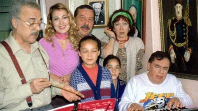 Gzin oraan'n lm, 15 sezon ve 459 blm ile Trk televizyonlarnn en uzun soluklu yapmlarndan olan dizinin dier oyuncularn akllara getirdi. Bir dneme damga vuran yapmda rol alan baz isimlerin vefat haberleri getiimiz yllarda gelmiti.